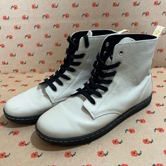Dr. Martens Shoes - Dr. Martens Cream and Black Leyton Boots